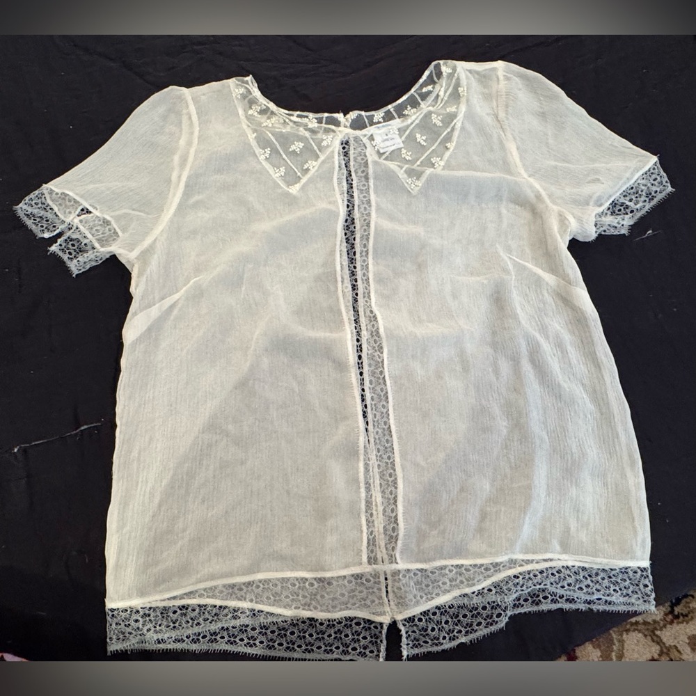 ❤️ NEW AEVE Ivory Sheer Silk Blouse with Lace Accents. NWOT